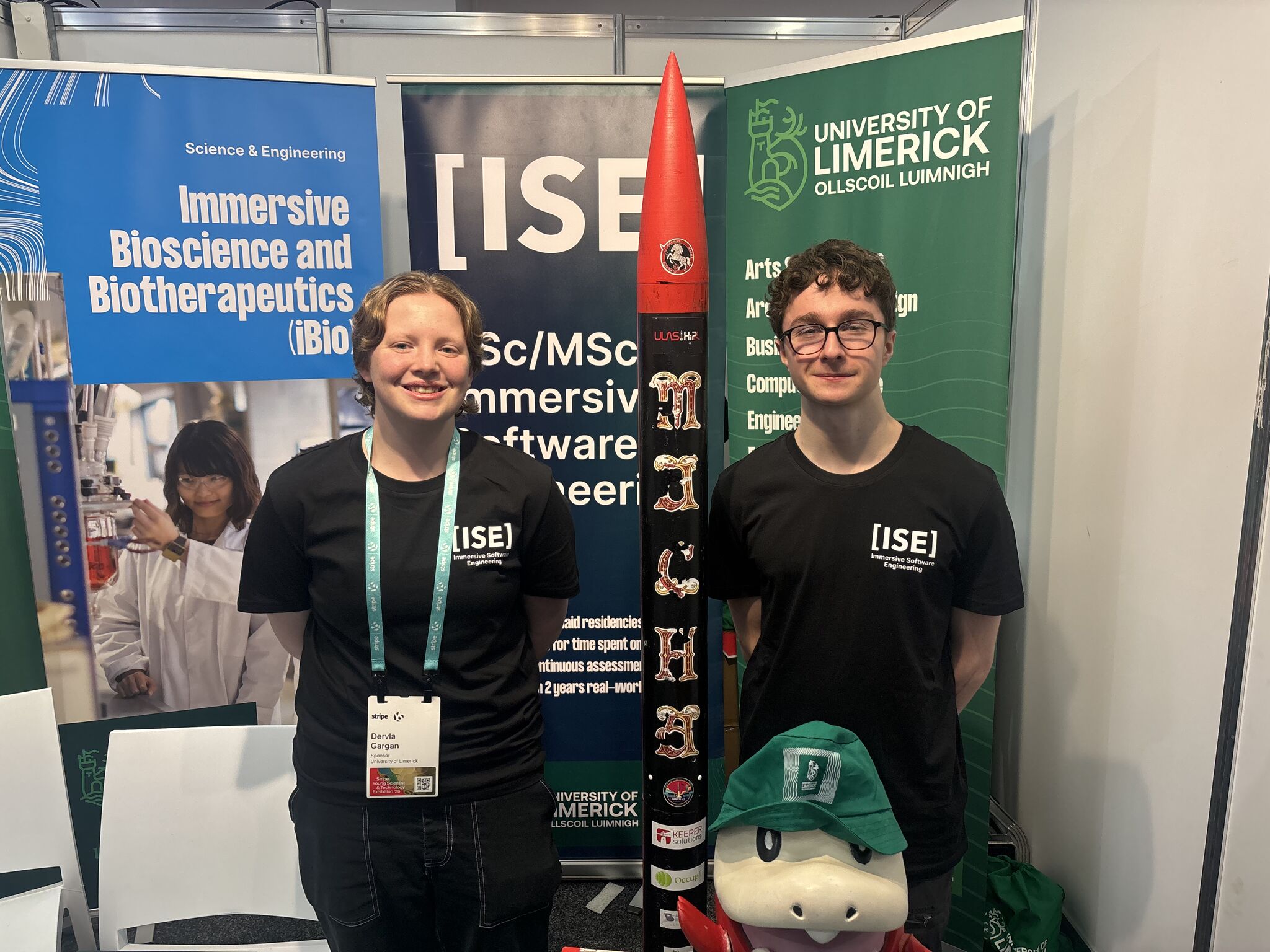 Dervla Gargan and Seán O'Sullivan at the Stripe Young Scientist exhibition